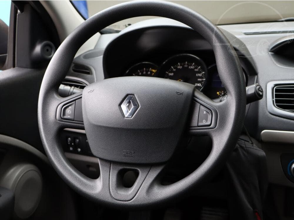 2011 Renault MEGANE - 12