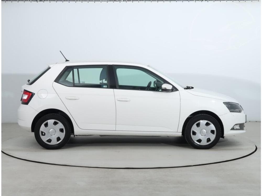 2016 Škoda FABIA - 11