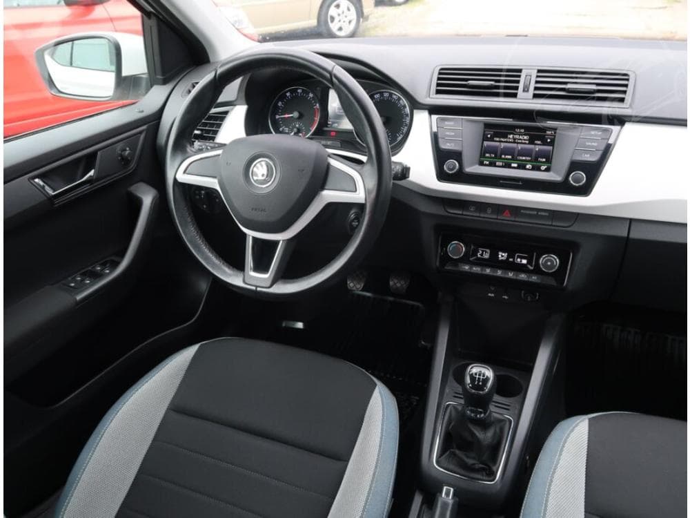 2016 Škoda FABIA - 13