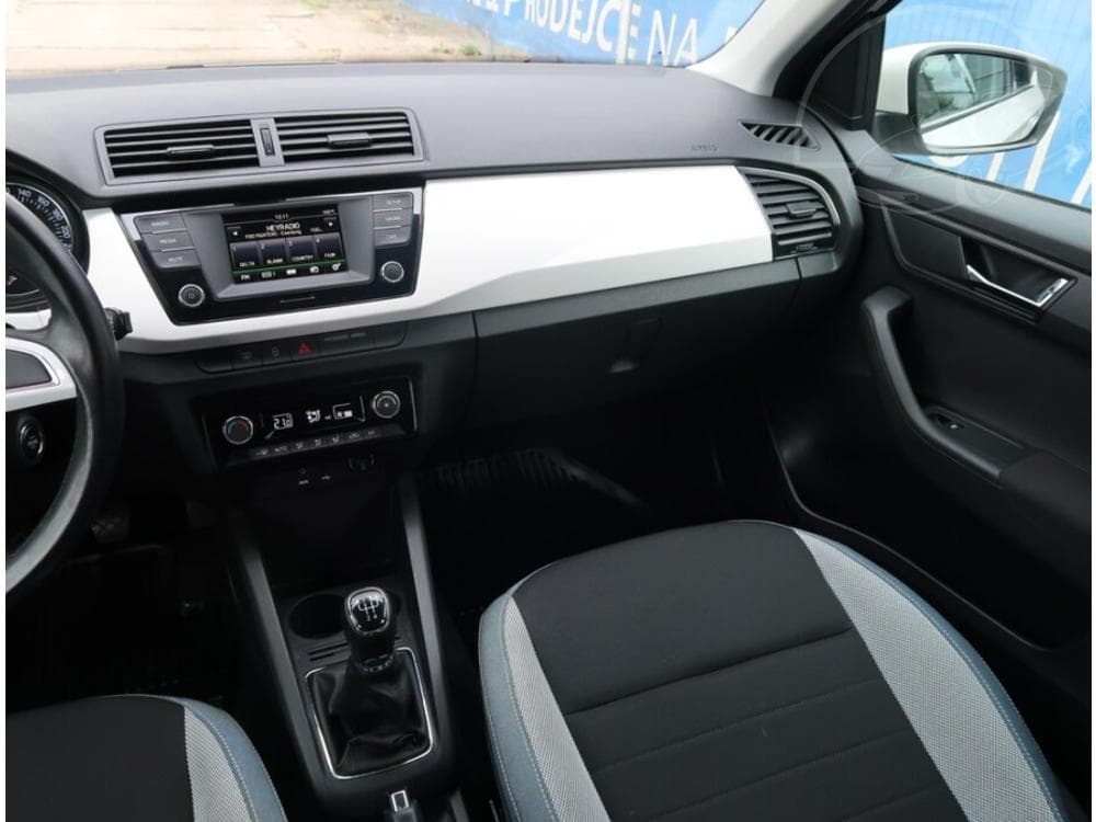 2016 Škoda FABIA - 15