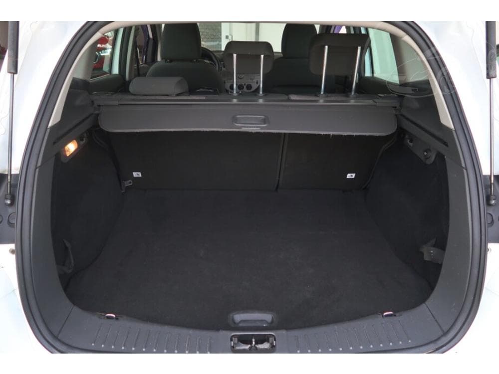 2009 Ford KUGA - 13