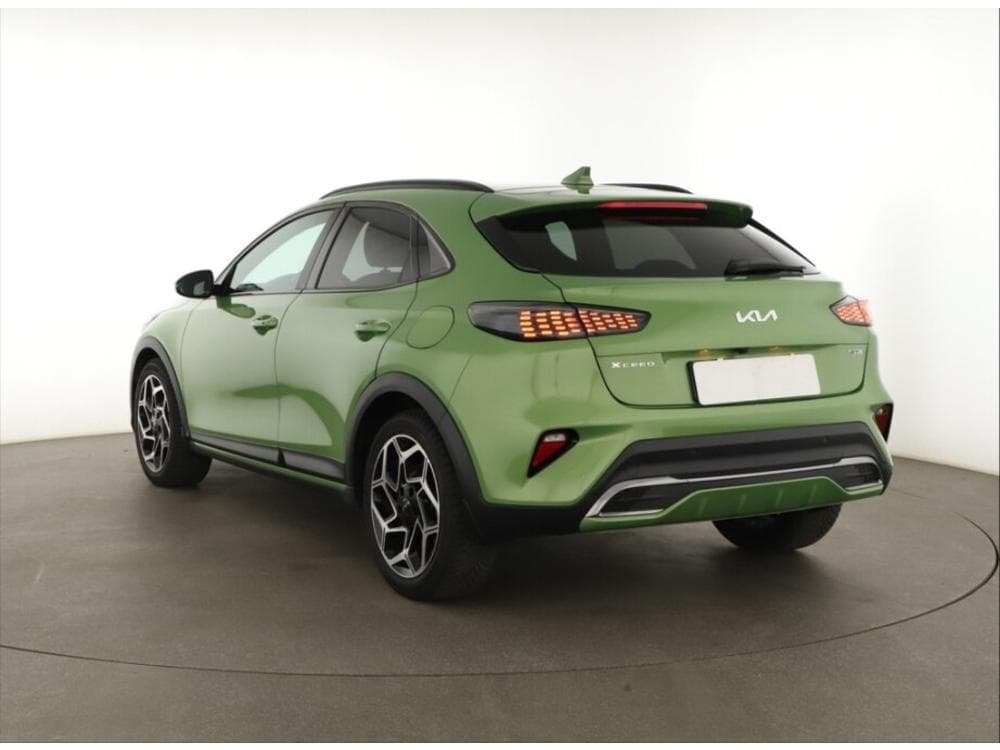 2024 Kia XCEED - 10