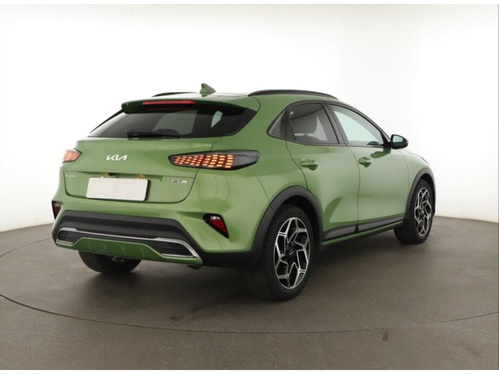 2024 Kia XCEED - 13