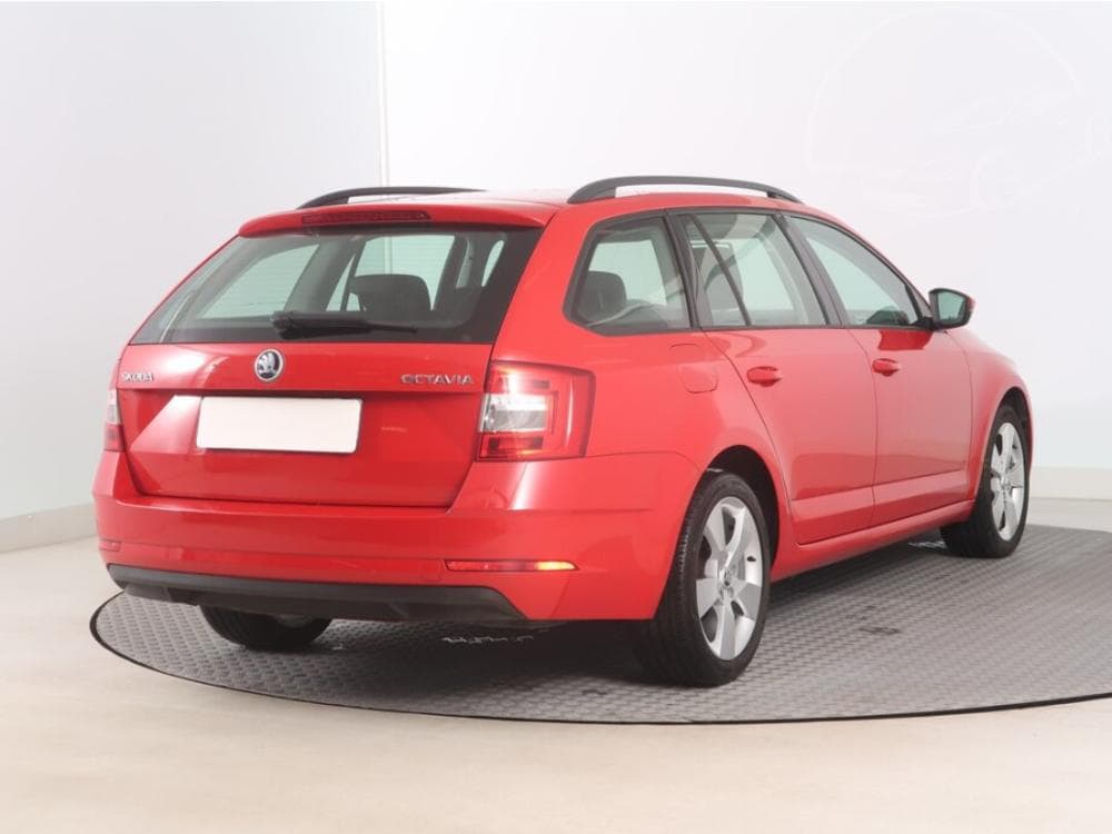 2019 Škoda OCTAVIA - 9