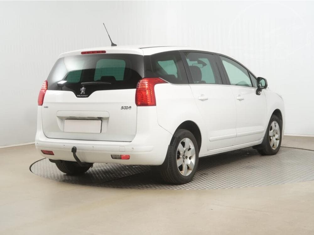 2015 Peugeot 5008 - 5