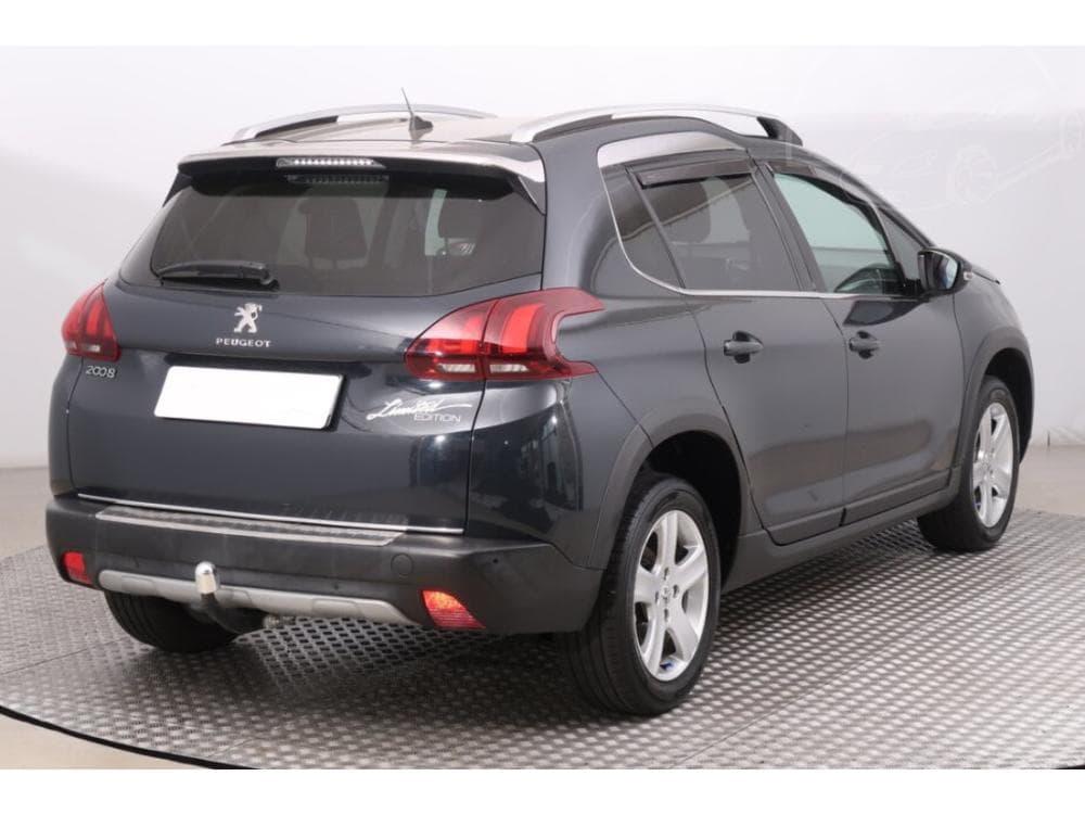 2018 Peugeot 2008 - 13
