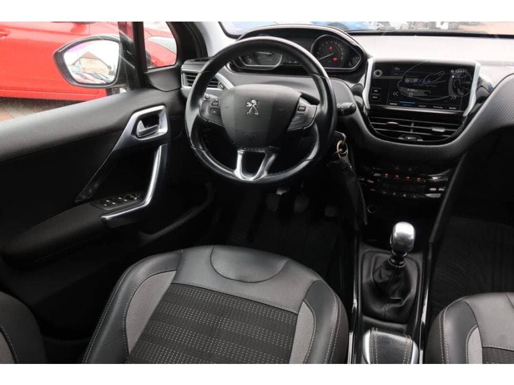 2018 Peugeot 2008 - 19