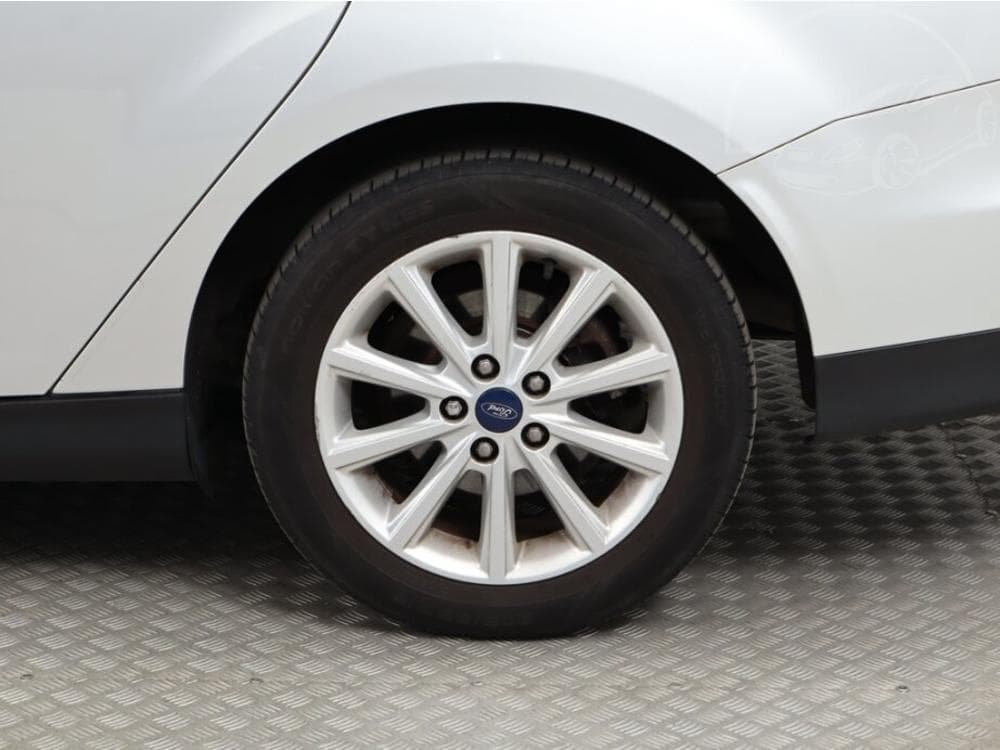 2016 Ford FOCUS - 11
