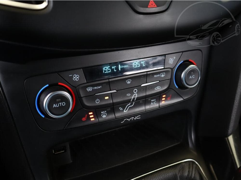 2016 Ford FOCUS - 13