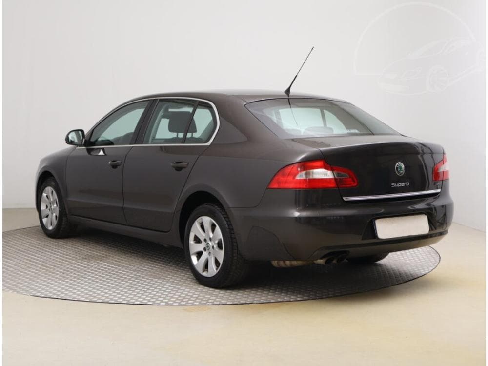 2009 Škoda SUPERB - 4