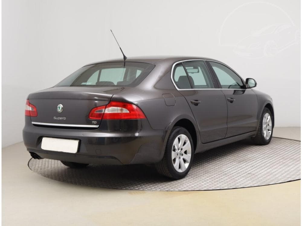 2009 Škoda SUPERB - 5