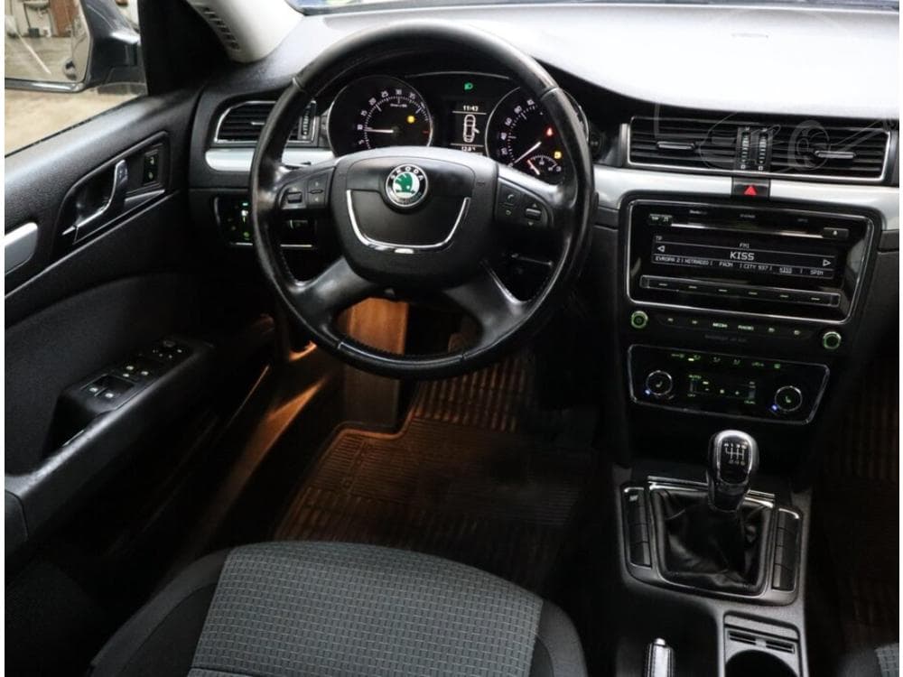 2009 Škoda SUPERB - 7