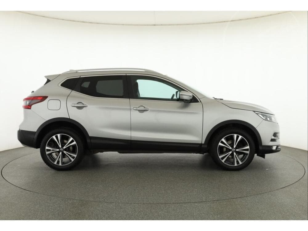 2018 Nissan QASHQAI - 16