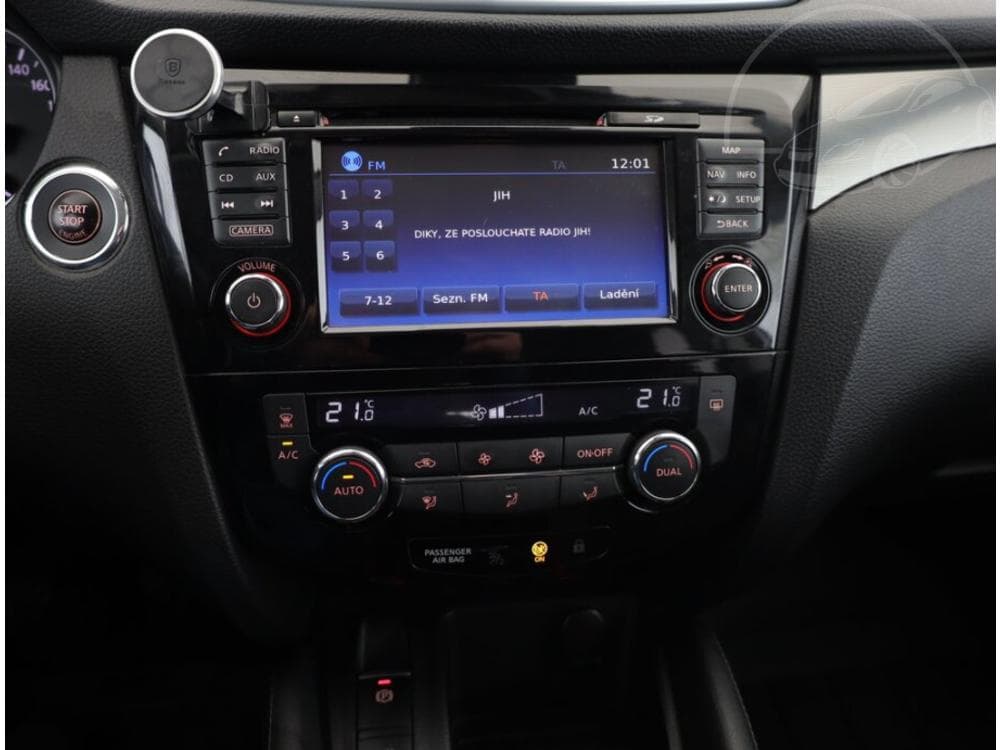 2018 Nissan QASHQAI - 28