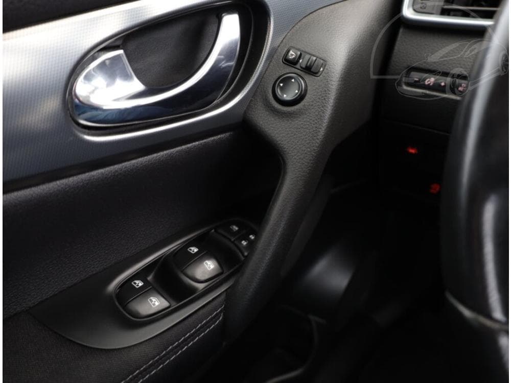 2018 Nissan QASHQAI - 31