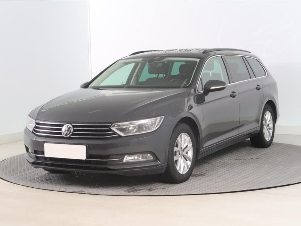 2015 Volkswagen PASSAT - 3