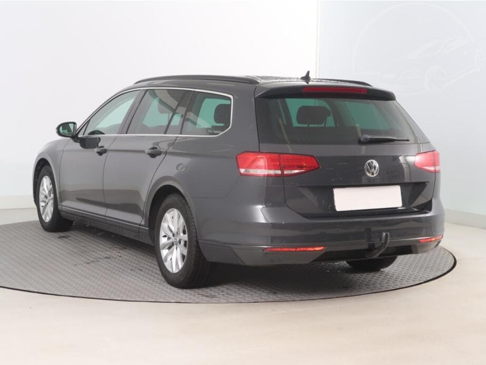 2015 Volkswagen PASSAT - 7