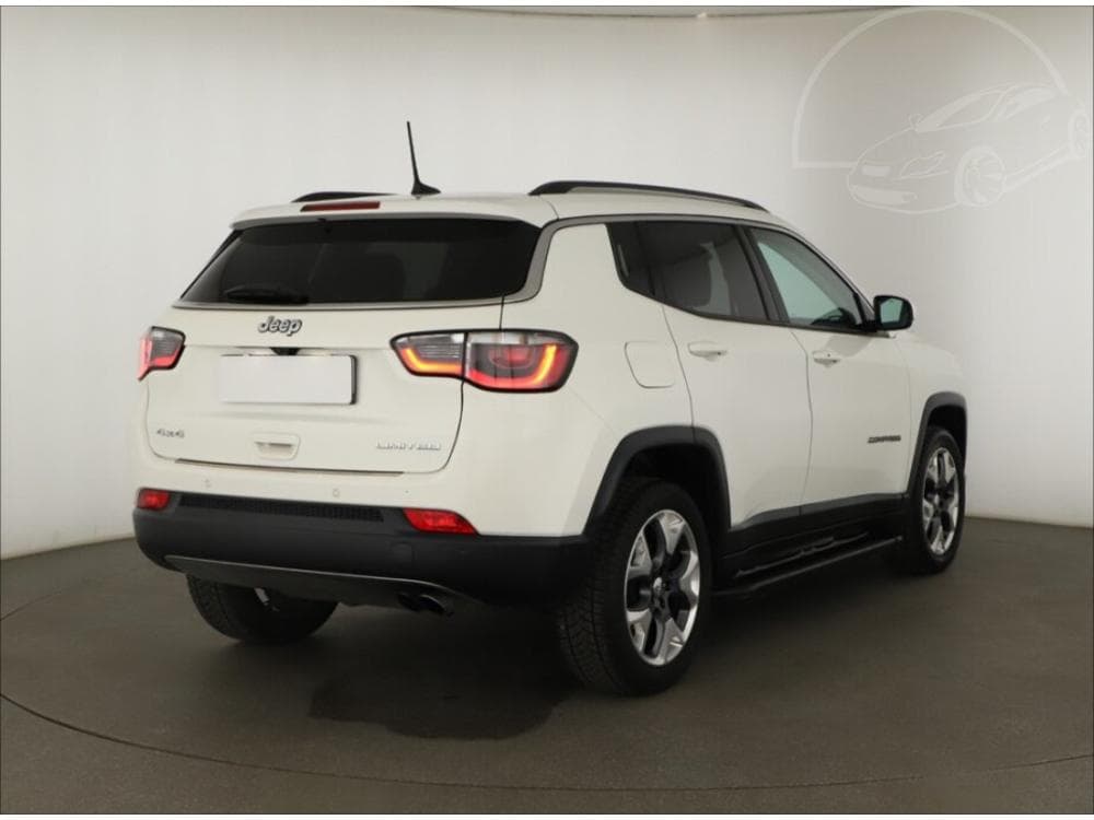 2018 Jeep COMPASS - 17
