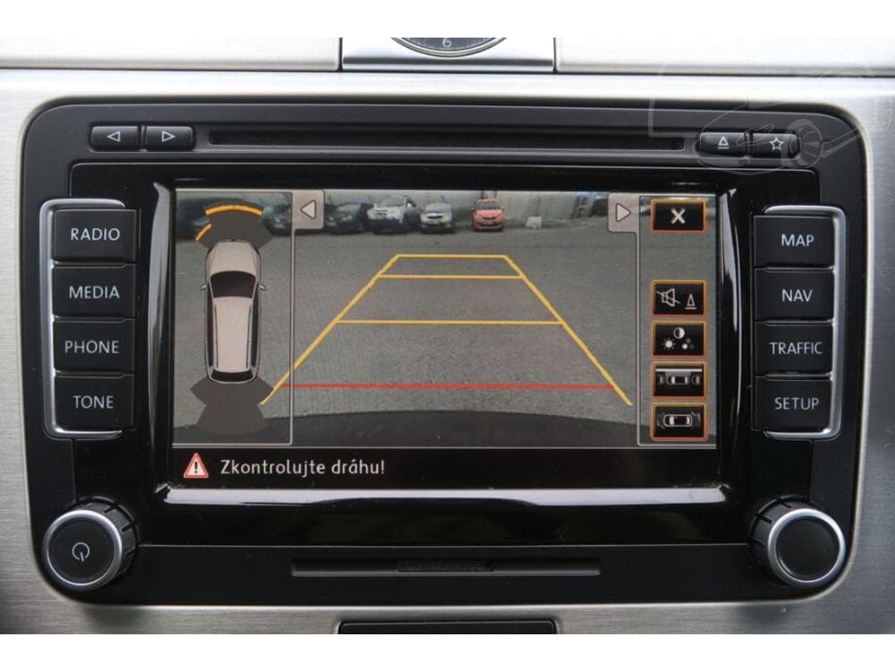 2012 Volkswagen PASSAT - 13