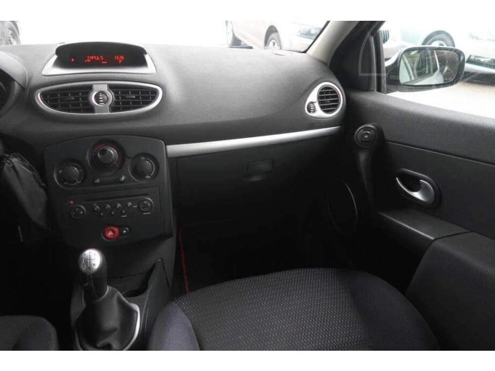 2008 Renault CLIO - 11