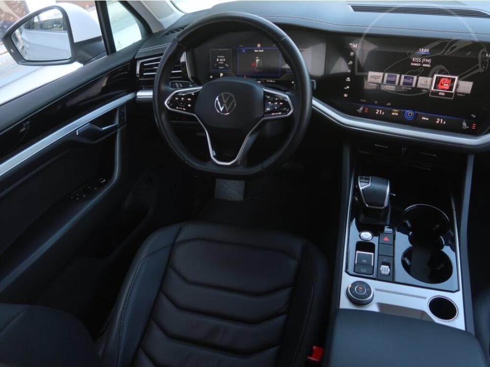 2020 Volkswagen TOUAREG - 13