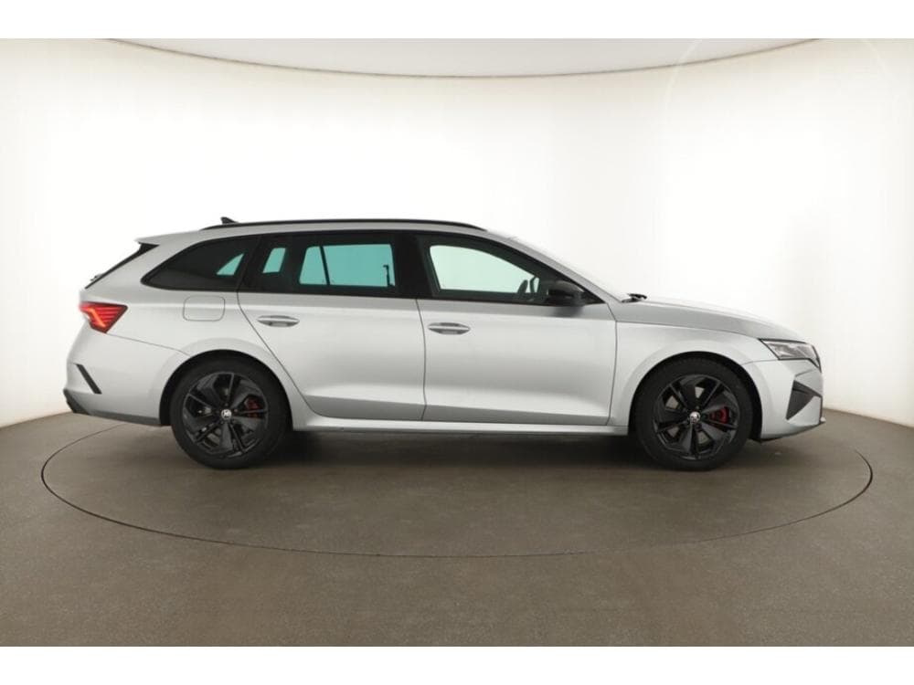 2024 Škoda OCTAVIA - 11