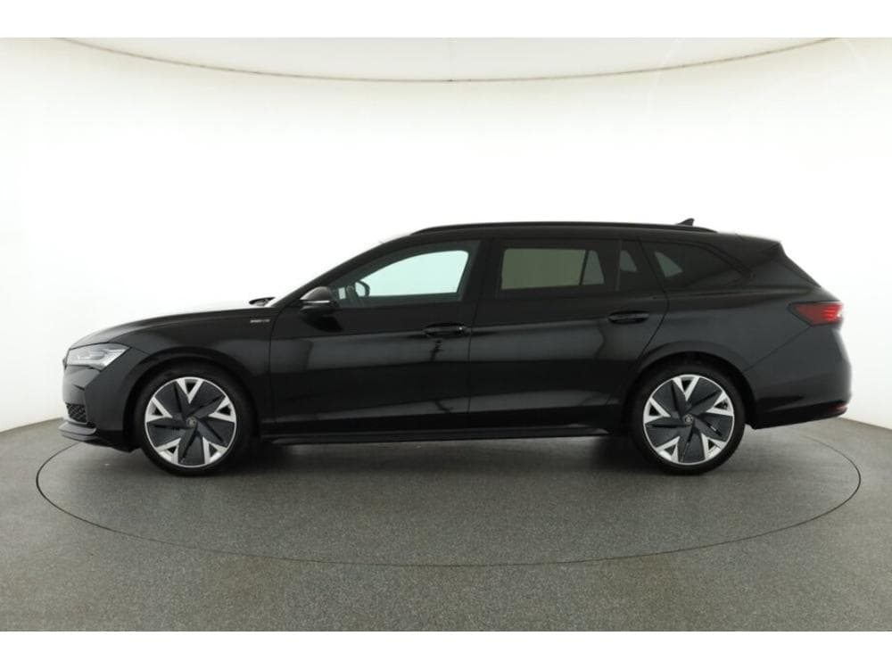 2025 Škoda SUPERB - 5
