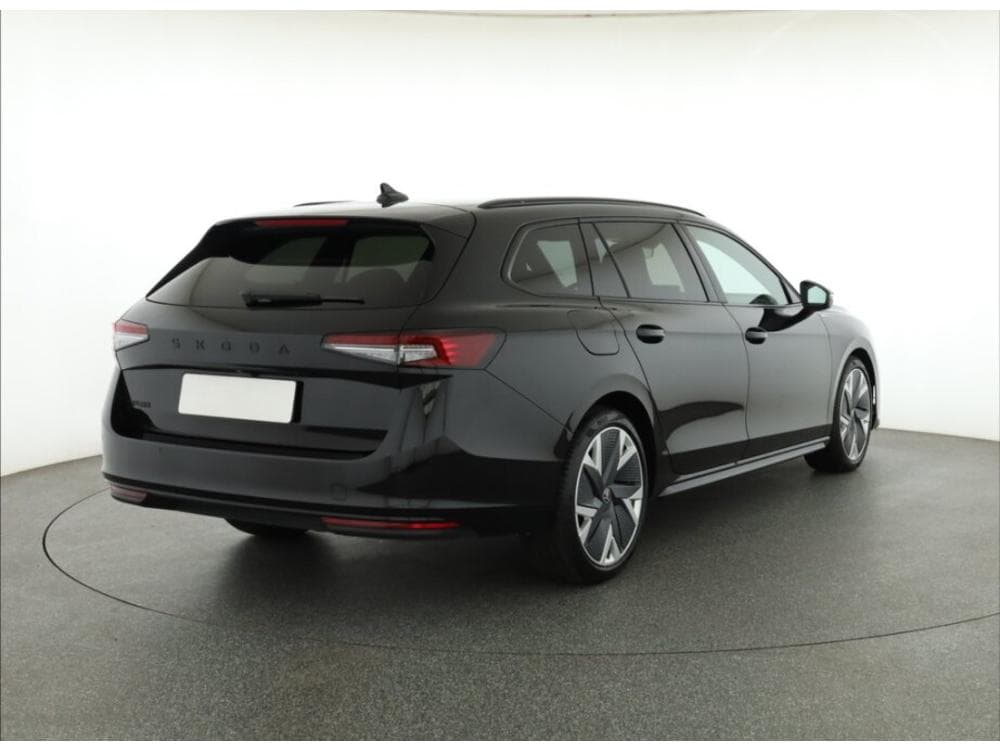 2025 Škoda SUPERB - 9