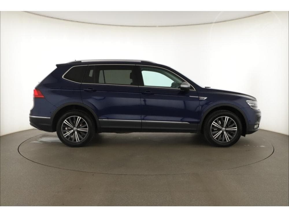 2021 Volkswagen TIGUAN - 11