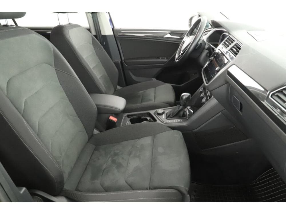 2021 Volkswagen TIGUAN - 13