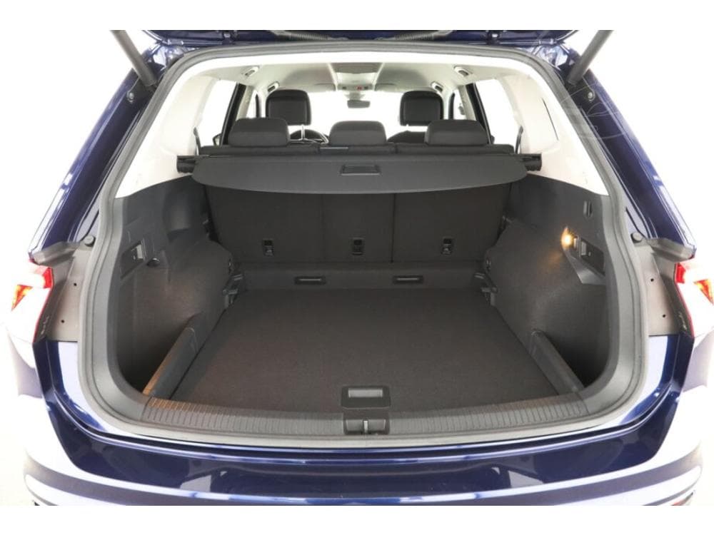 2021 Volkswagen TIGUAN - 21