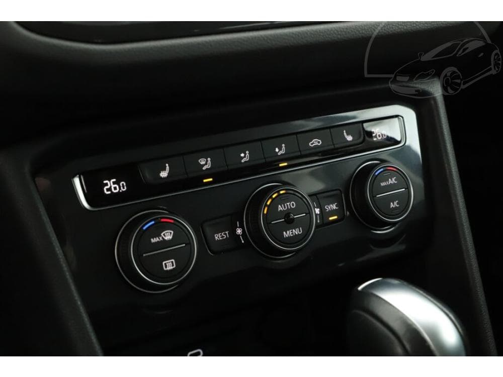 2021 Volkswagen TIGUAN - 27