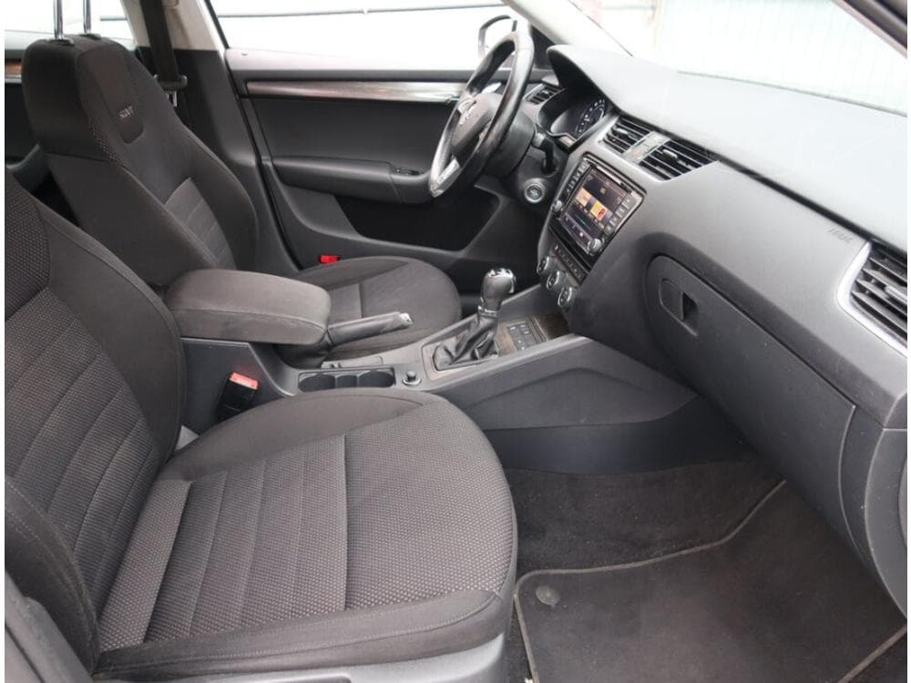 2015 Škoda OCTAVIA - 9