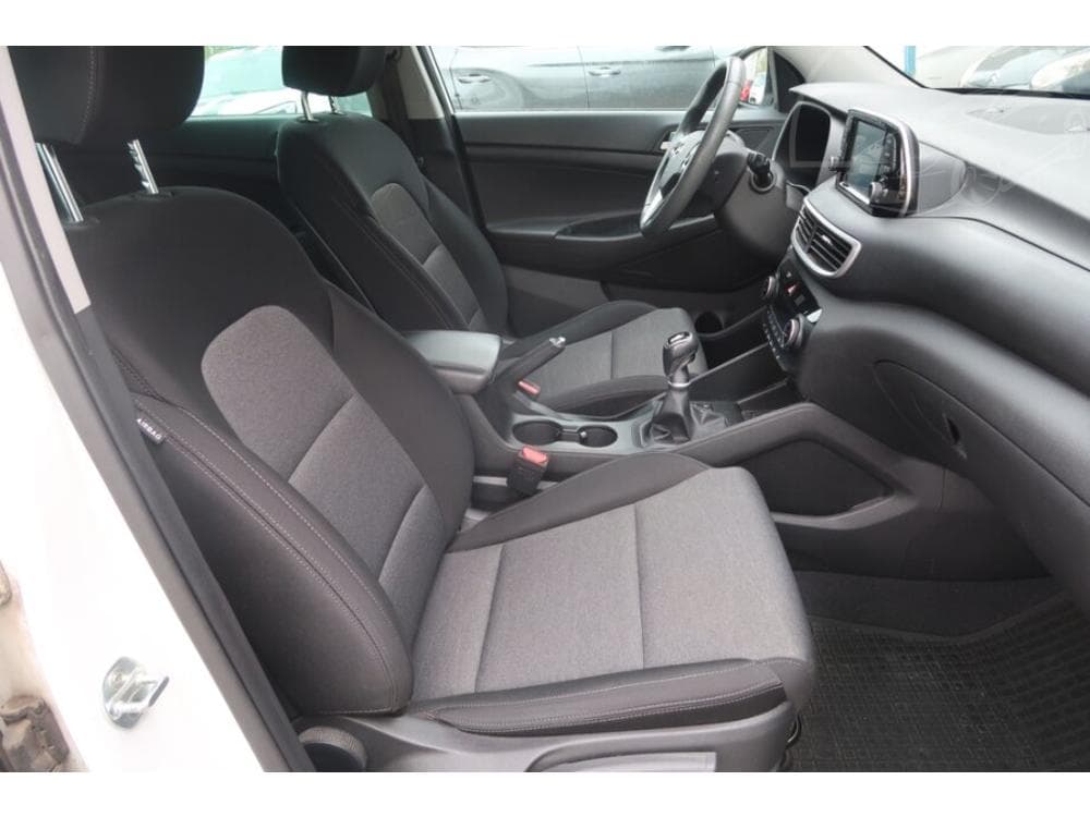2020 Hyundai TUCSON - 33
