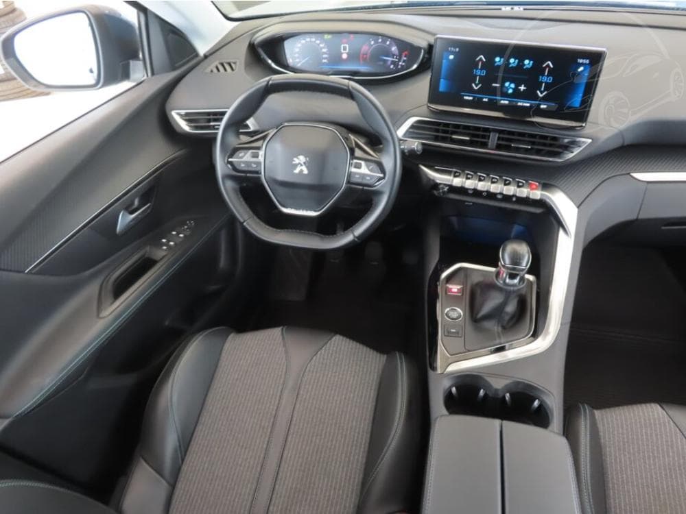 2021 Peugeot 3008 - 13