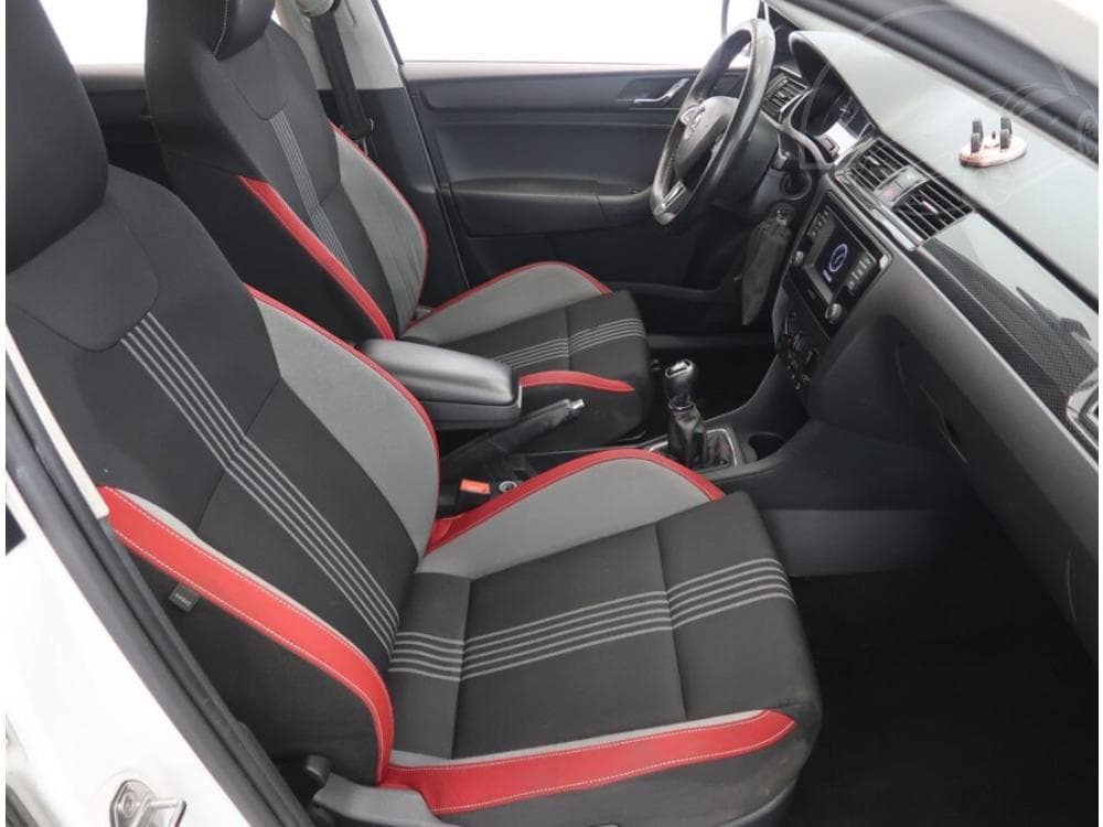2015 Škoda RAPID - 9