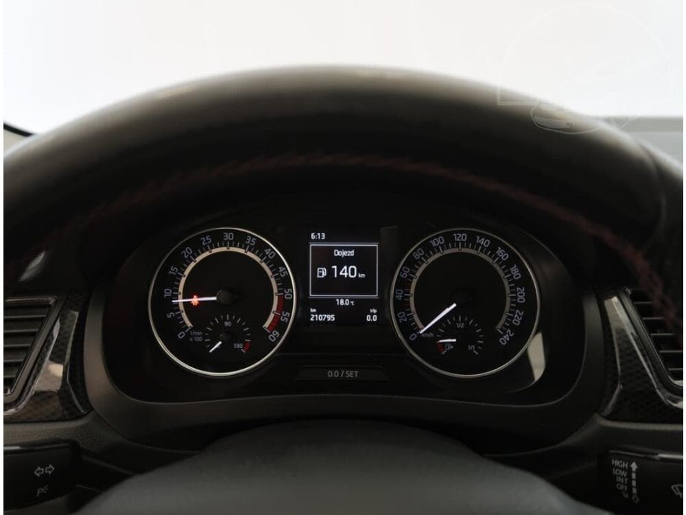 2015 Škoda RAPID - 11