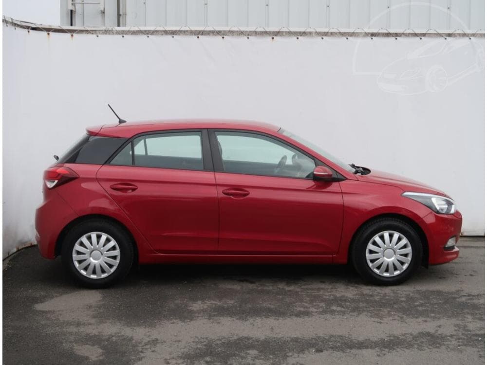 2018 Hyundai i20 - 16