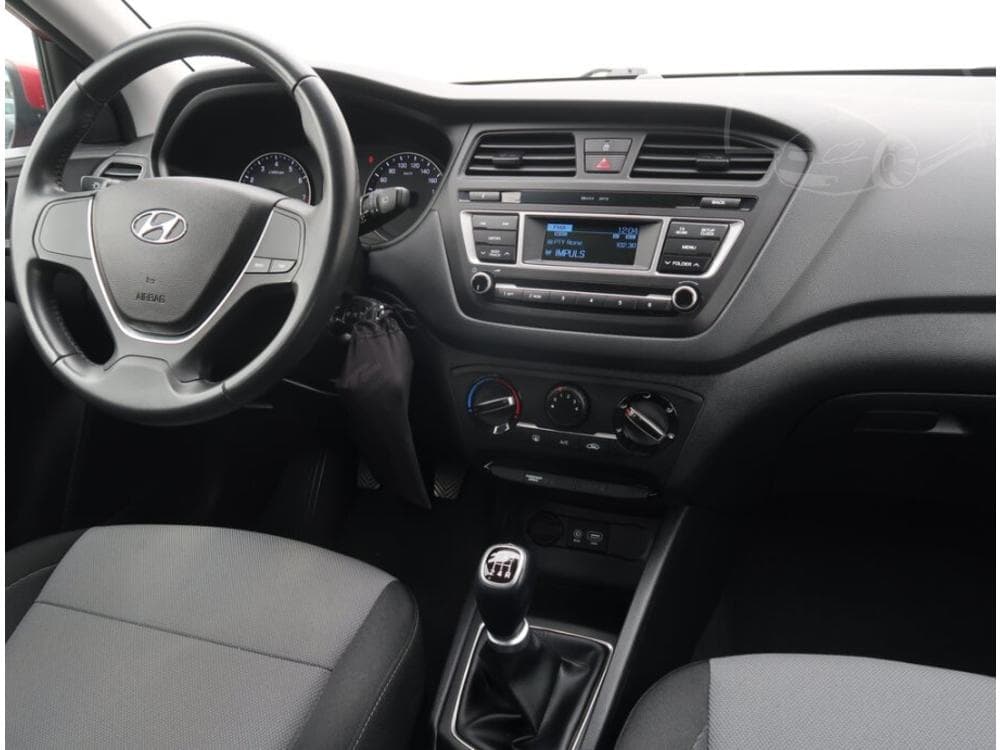 2018 Hyundai i20 - 19