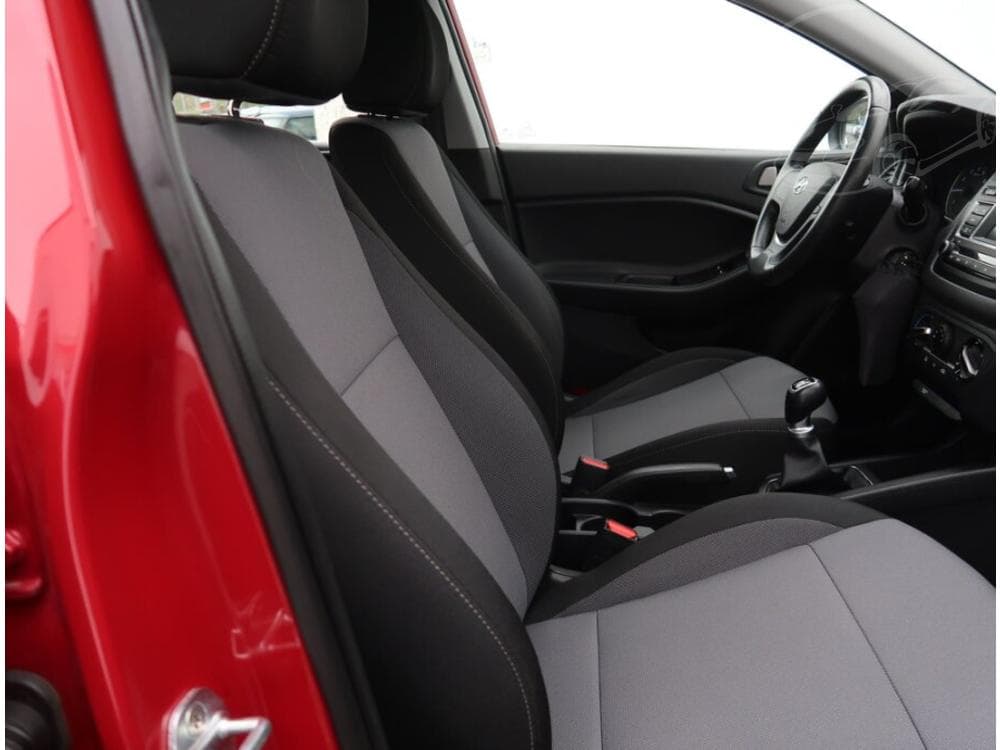 2018 Hyundai i20 - 25
