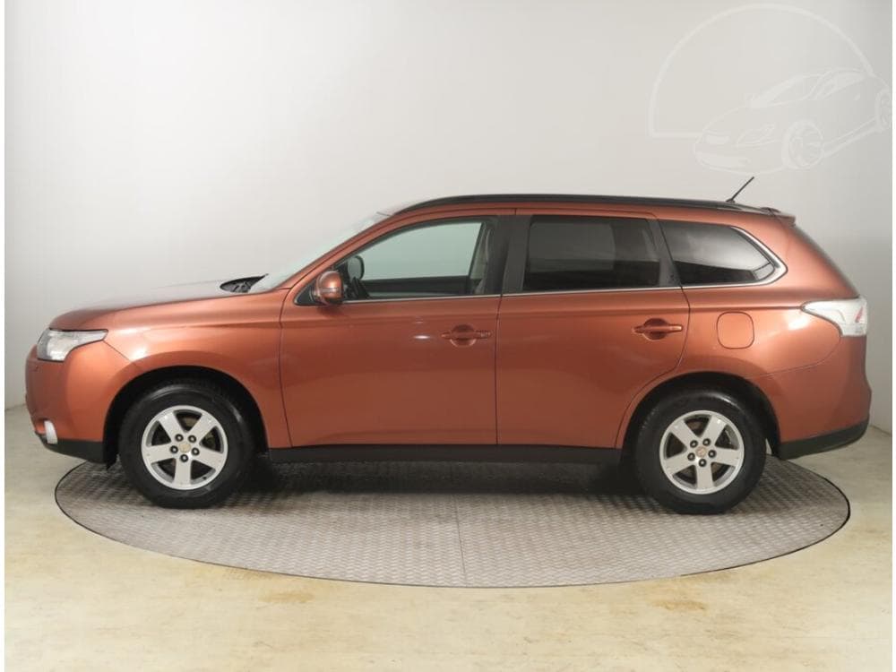 2013 Mitsubishi OUTLANDER - 5