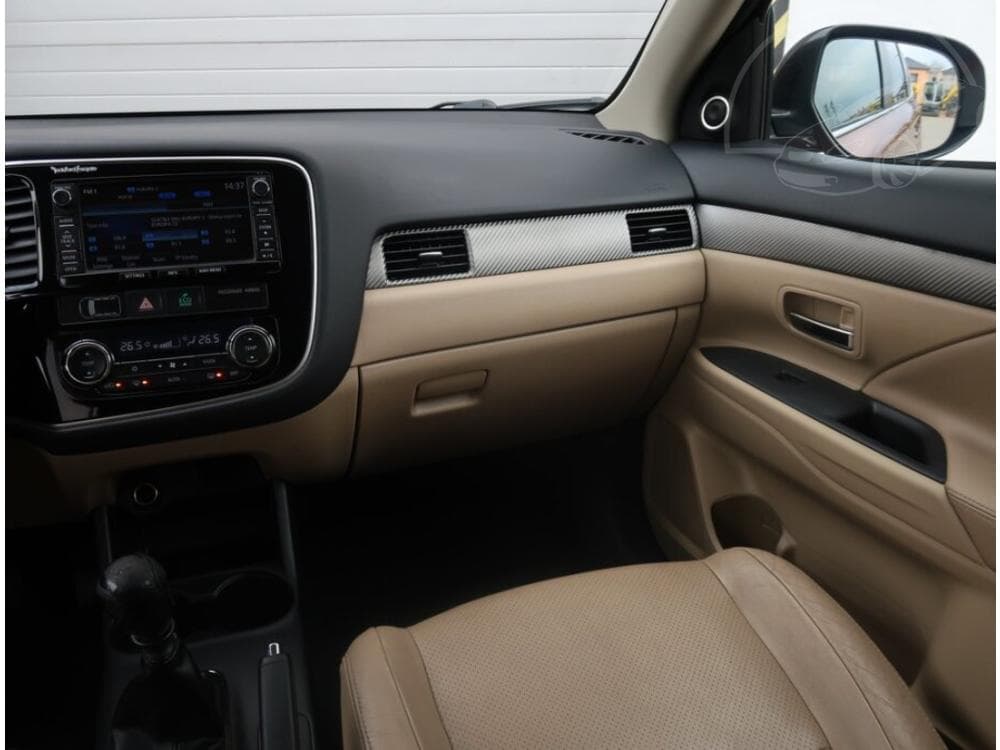 2013 Mitsubishi OUTLANDER - 15
