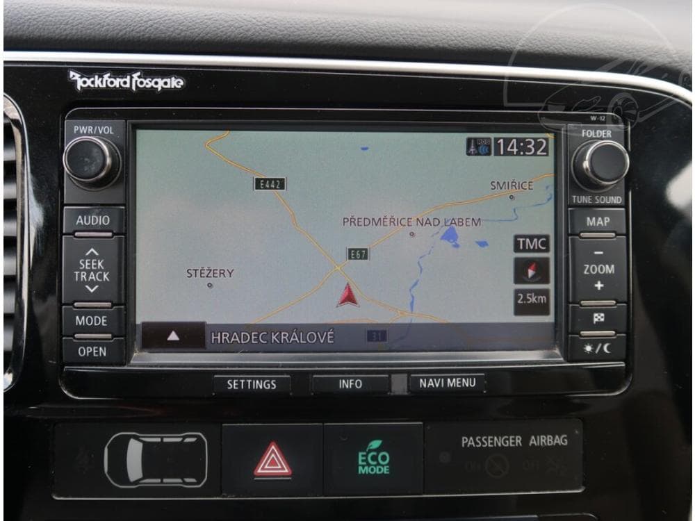 2013 Mitsubishi OUTLANDER - 25