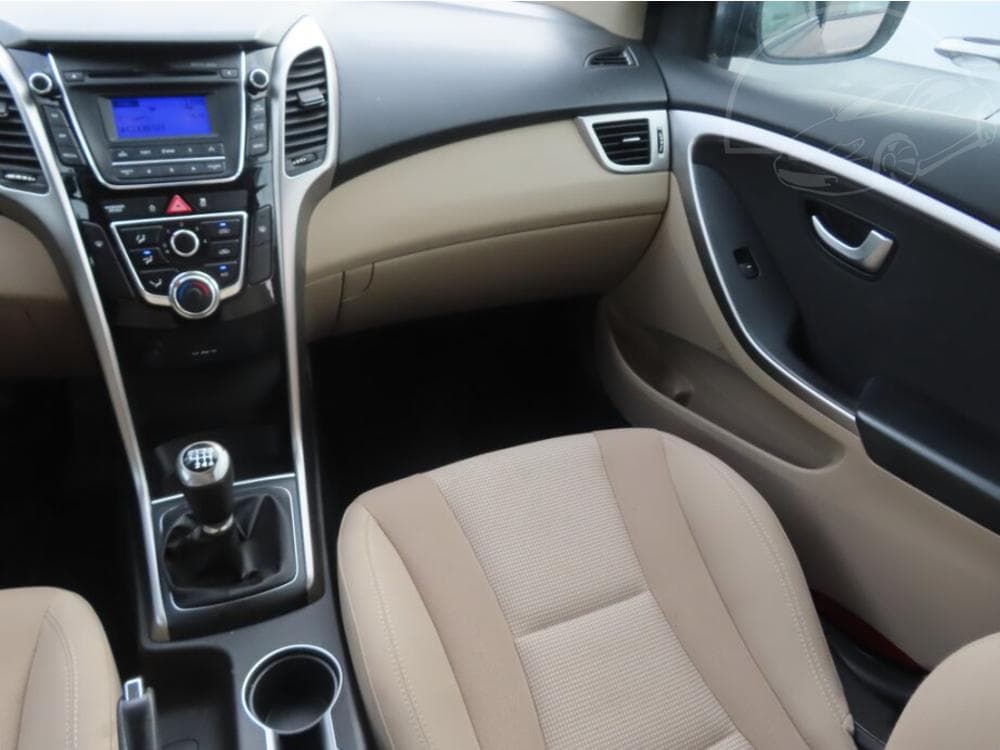 2013 Hyundai i30 - 8