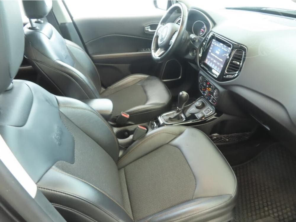 2020 Jeep COMPASS - 17