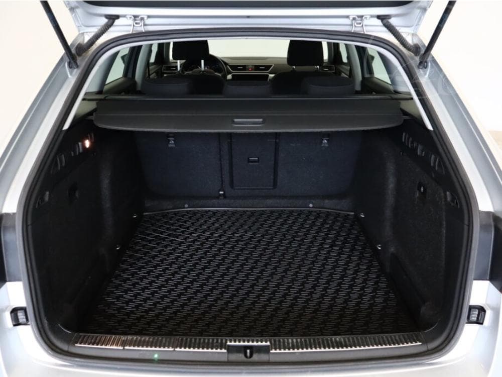 2018 Škoda SUPERB - 34