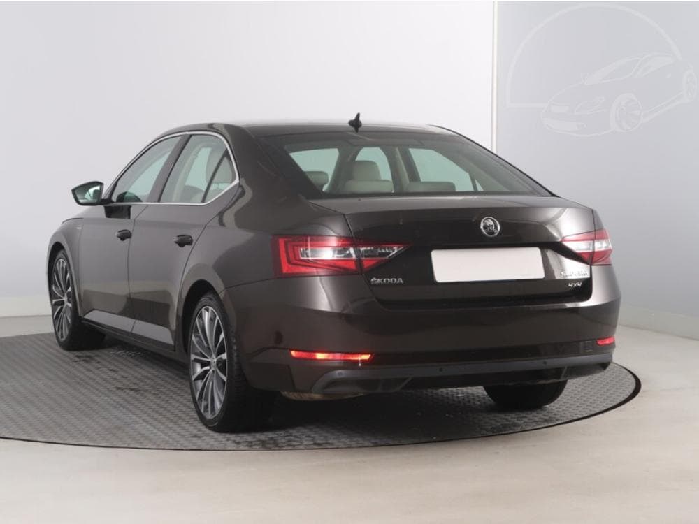 2017 Škoda SUPERB - 7