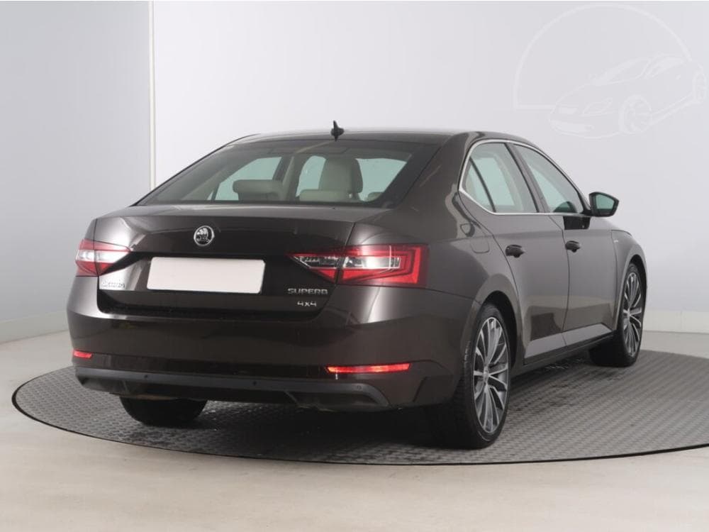 2017 Škoda SUPERB - 9