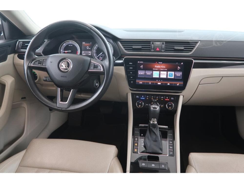 2017 Škoda SUPERB - 13