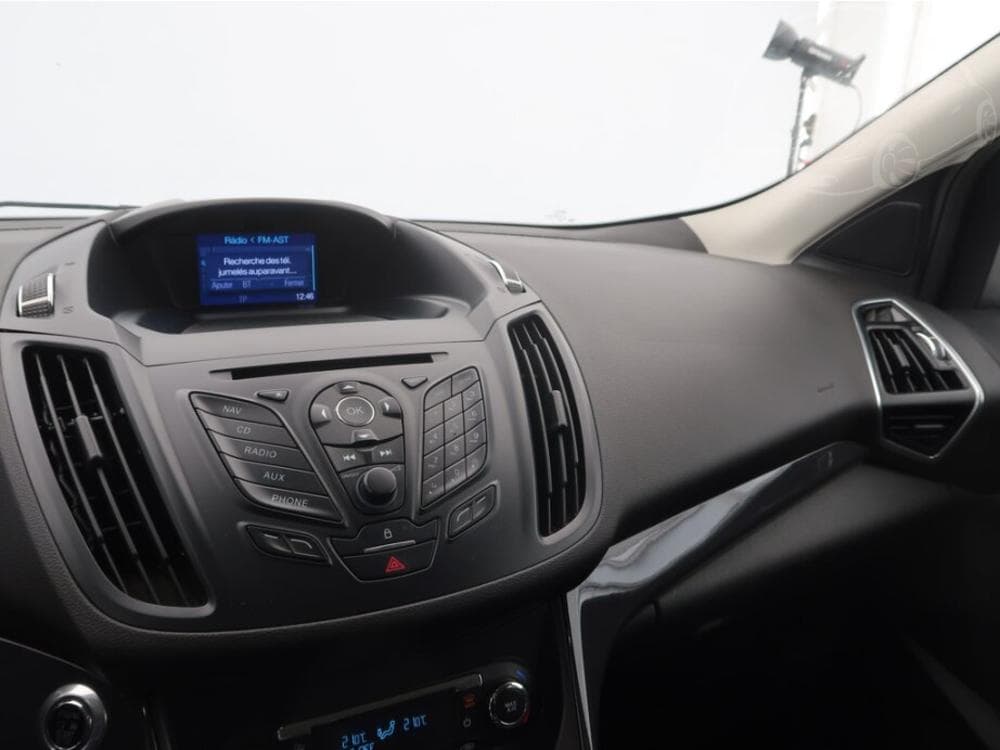 2015 Ford KUGA - 23